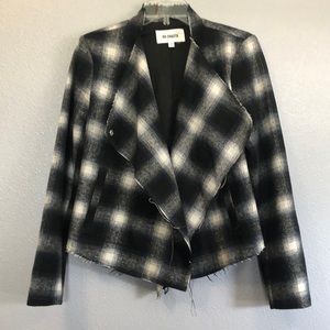 BB Dakota jacket Women's Small S blue black white plaid raw hem western coat EUC
